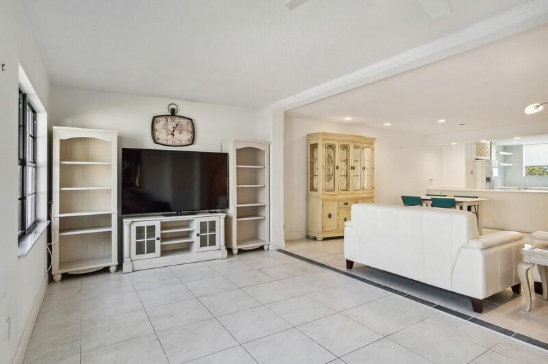 FOUNTAINS OF PALM BEACH C - Residential