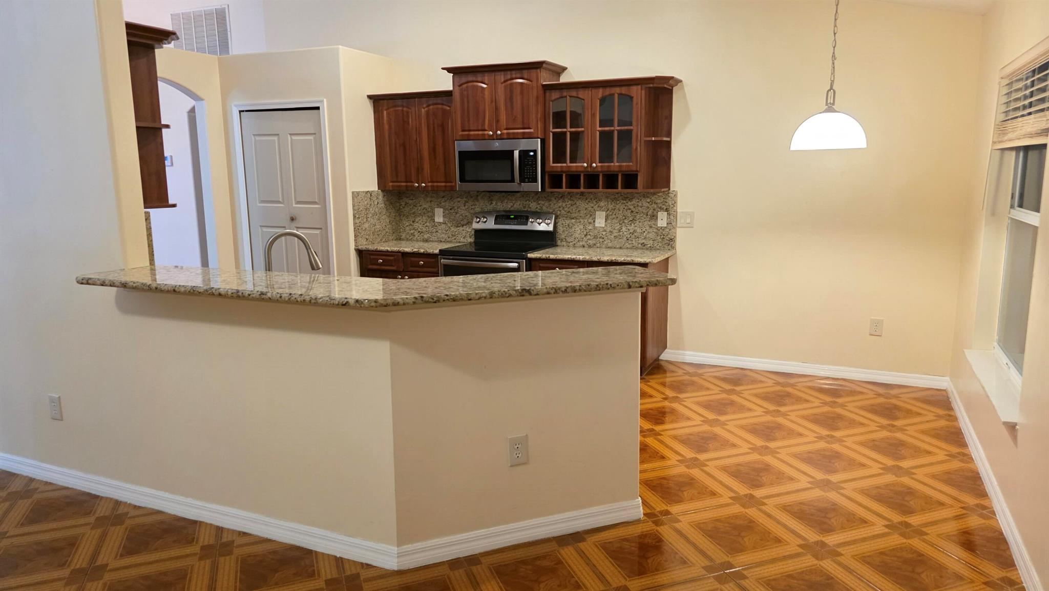 PORT ST LUCIE SECTION 19 - Residential Lease