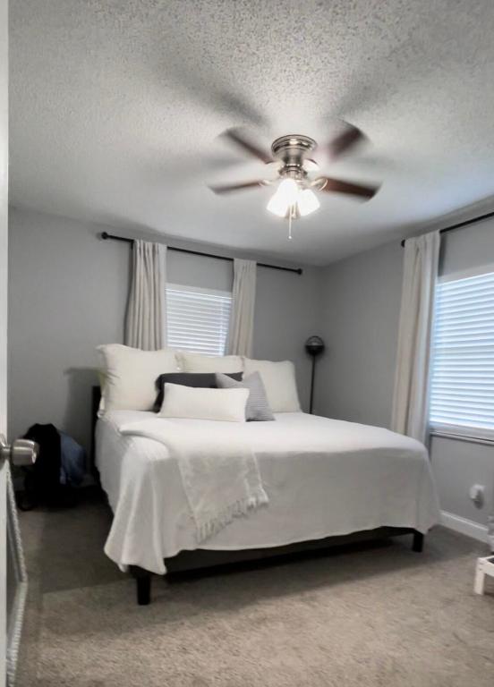 PARADISE PARK UNIT NO 1 - Residential