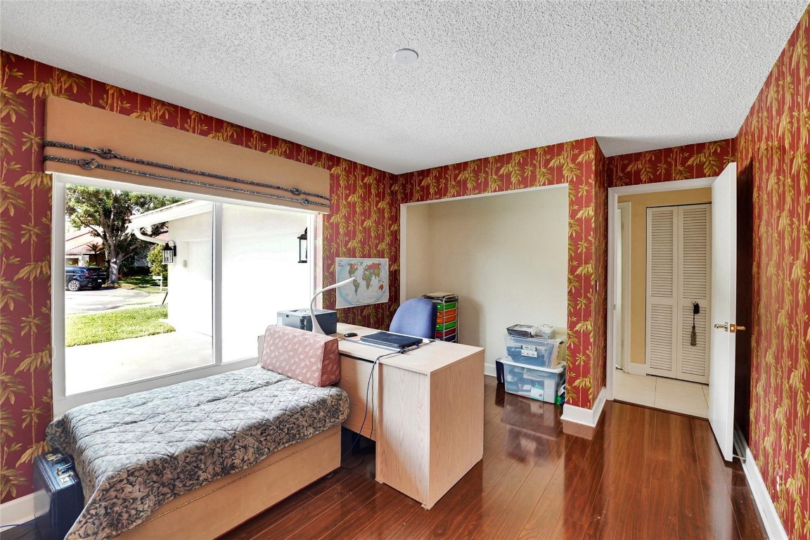 Jacaranda Lakes Sec Ten - Residential