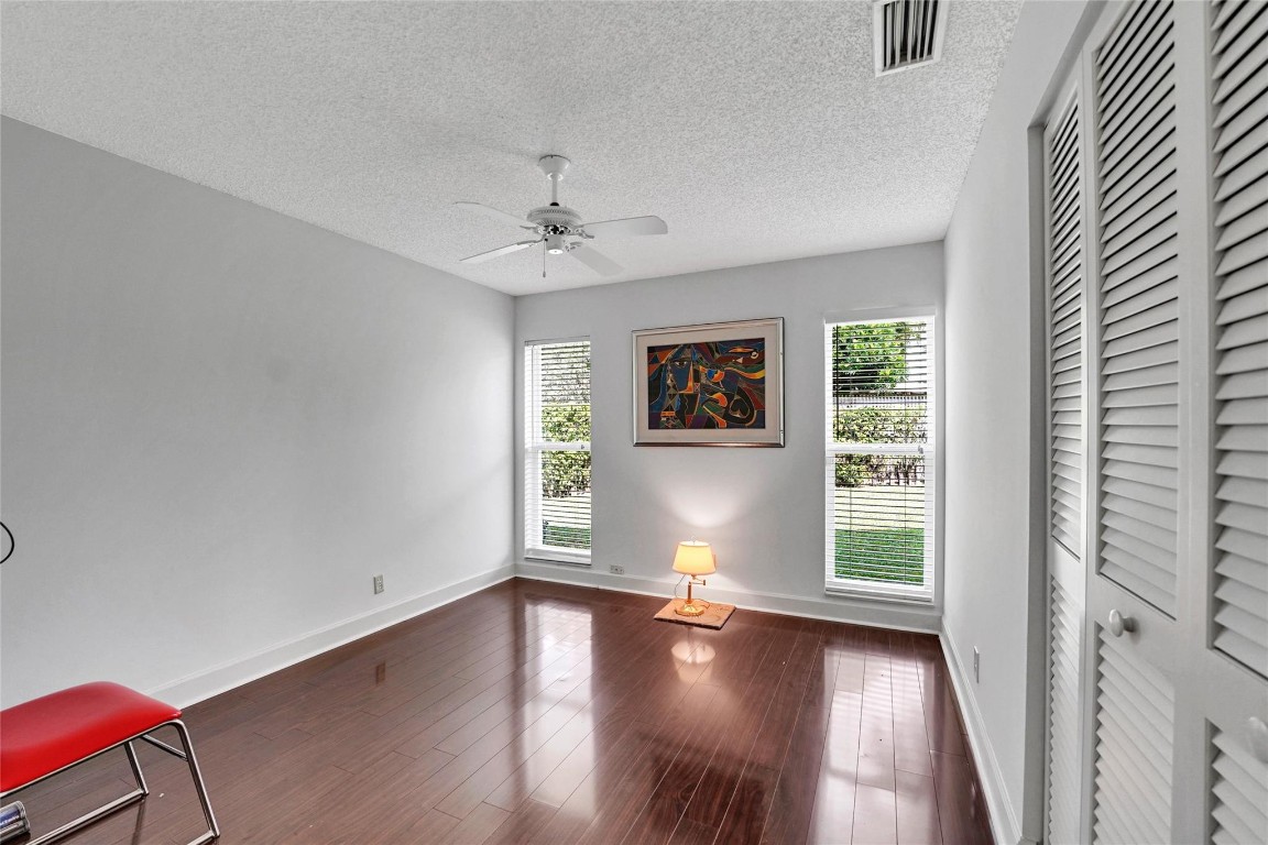 Jacaranda Lakes Sec Ten - Residential