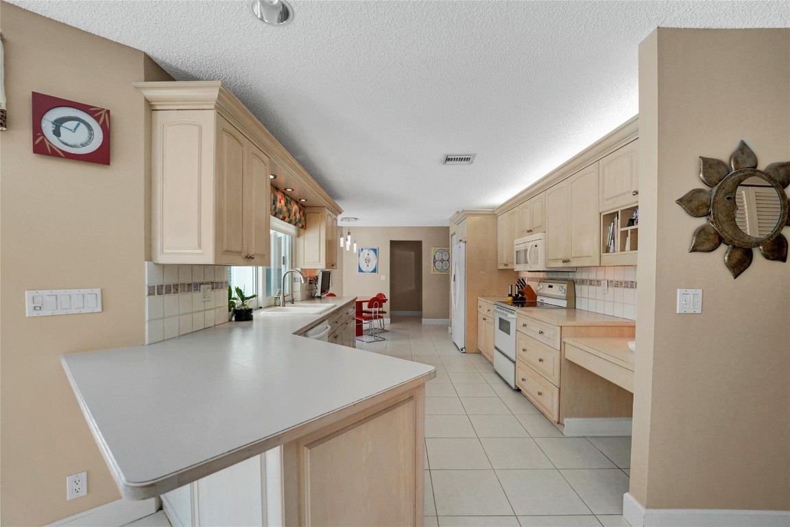 Jacaranda Lakes Sec Ten - Residential