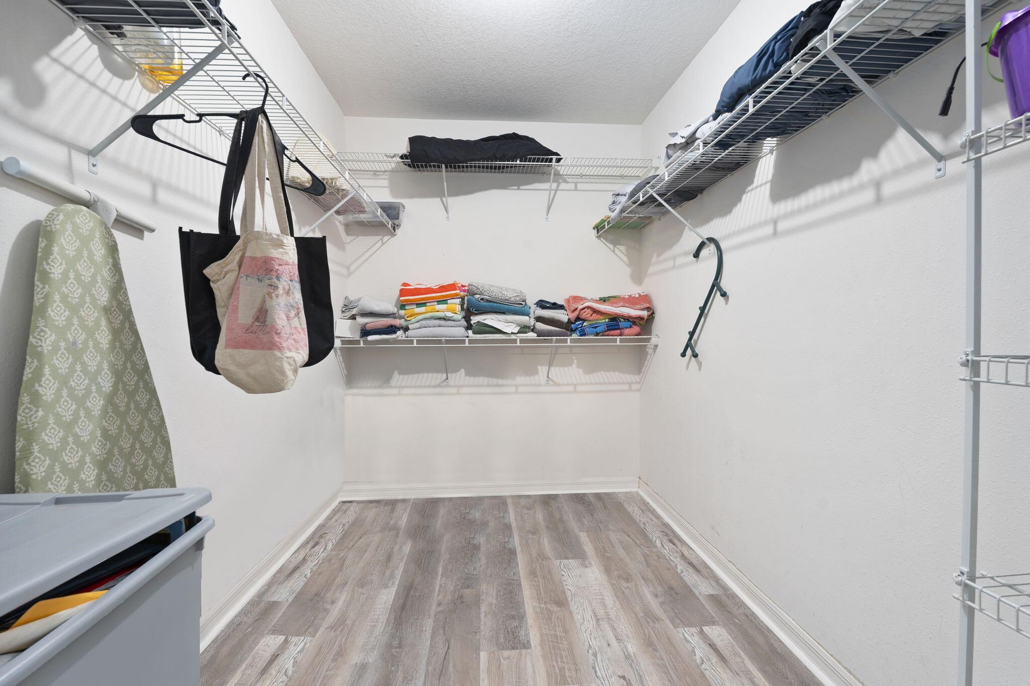 WINTERLAKES - Residential