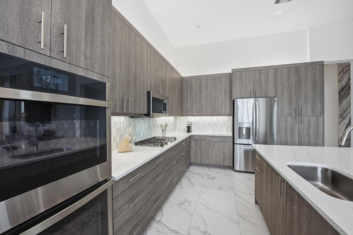 Valencia Grand - Residential