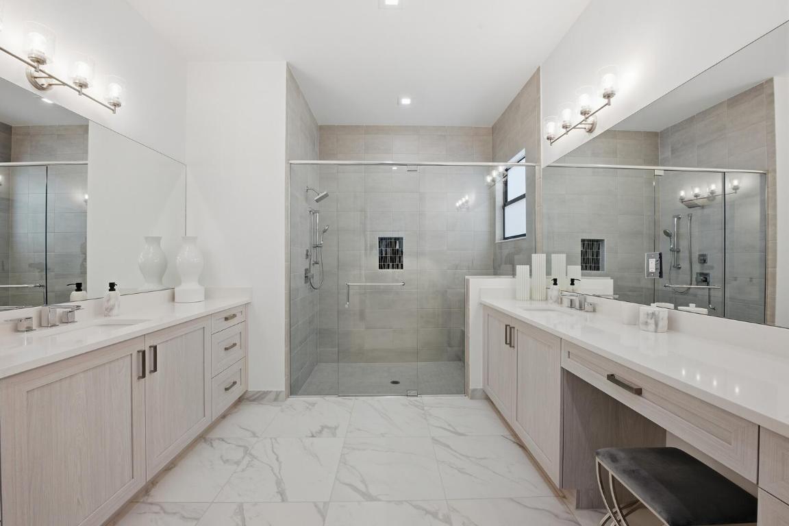 Valencia Grand - Residential