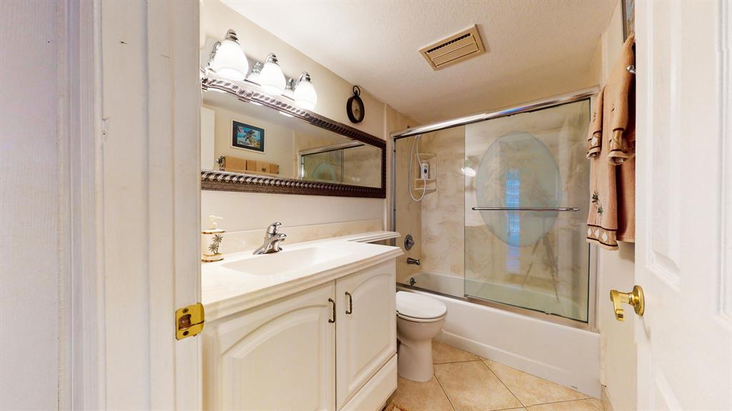 BARCLAY BEACH CLUB PHASE 1, A CONDOMINIUM - Residential