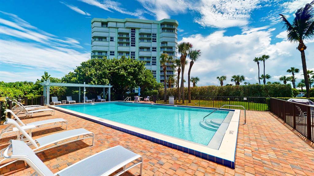 BARCLAY BEACH CLUB PHASE 1, A CONDOMINIUM - Residential