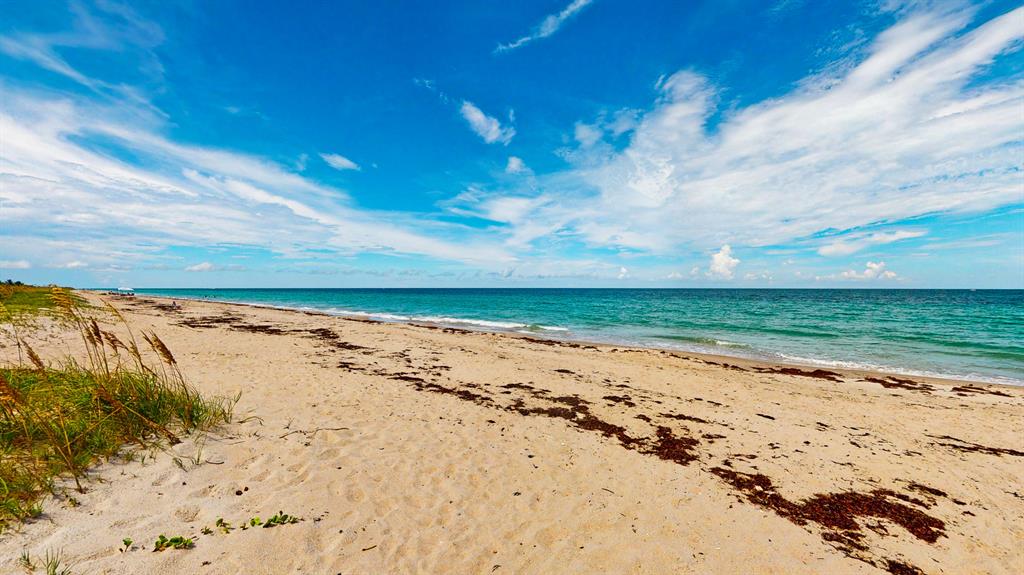 BARCLAY BEACH CLUB PHASE 1, A CONDOMINIUM - Residential