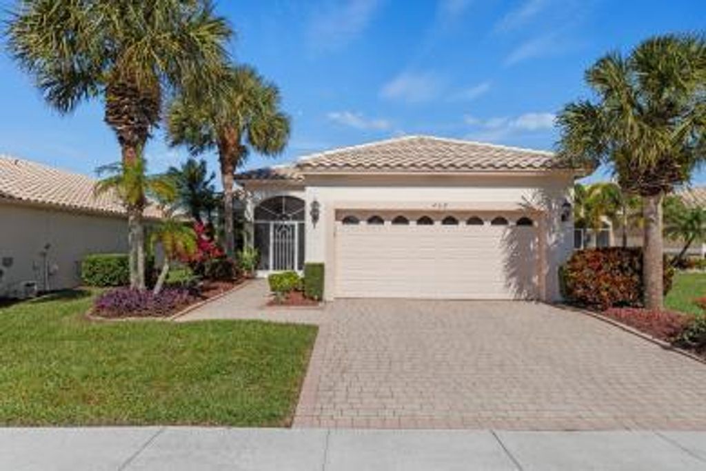Photo of 462 NW Lismore Lane, Port Saint Lucie, FL 34986 (MLS # R10961213)