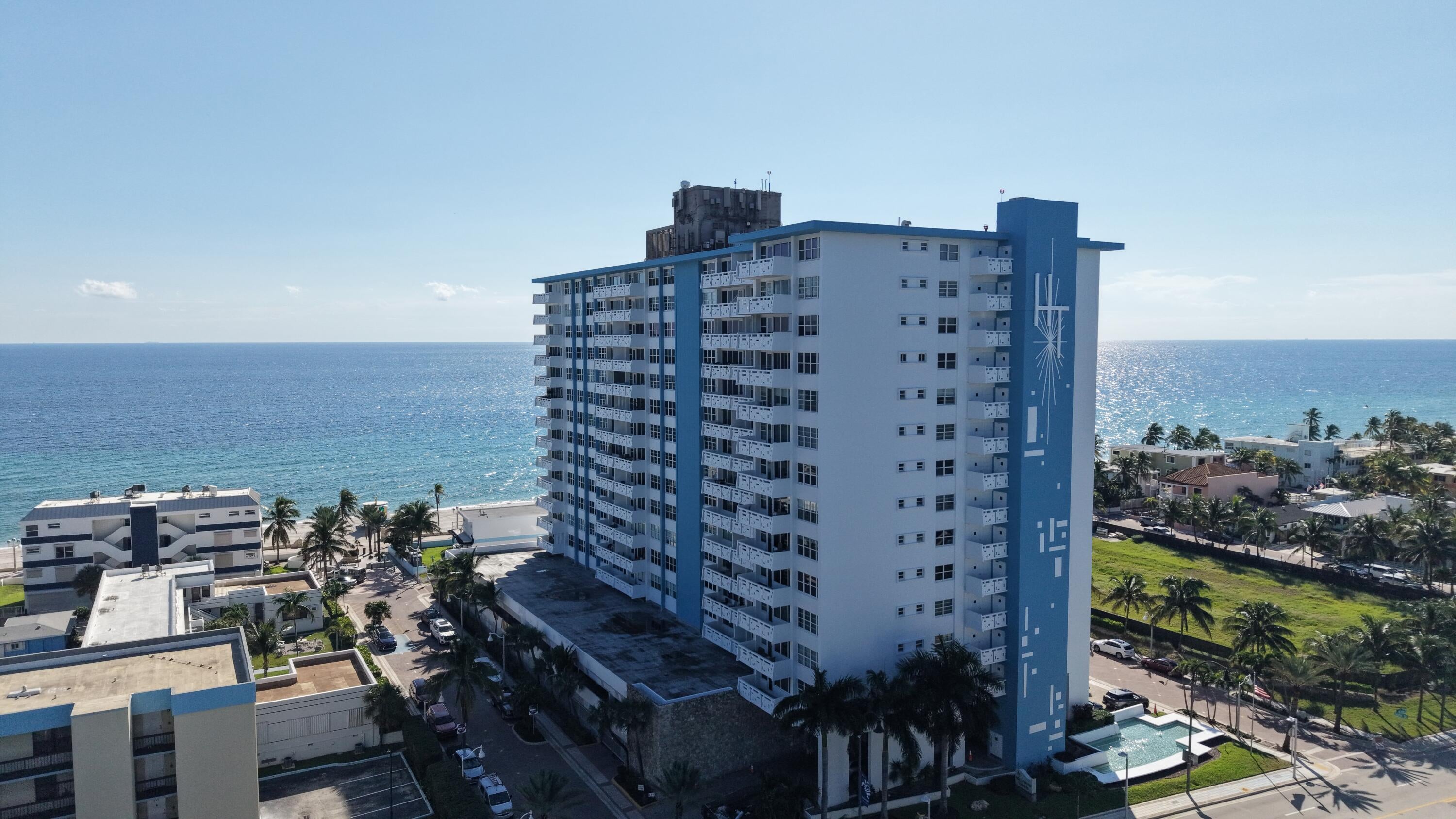 3111 N OCEAN Drive 512