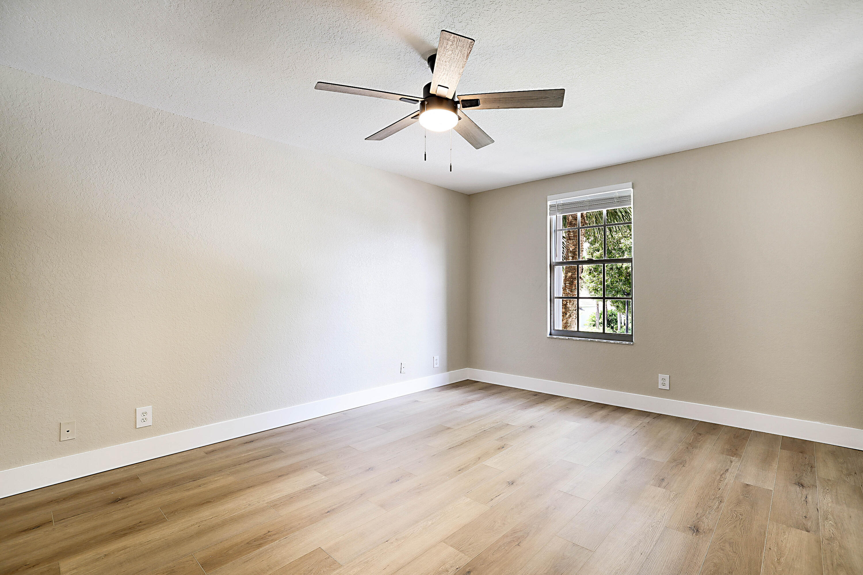 ANTHONY GROVES PH 1 - Residential Lease