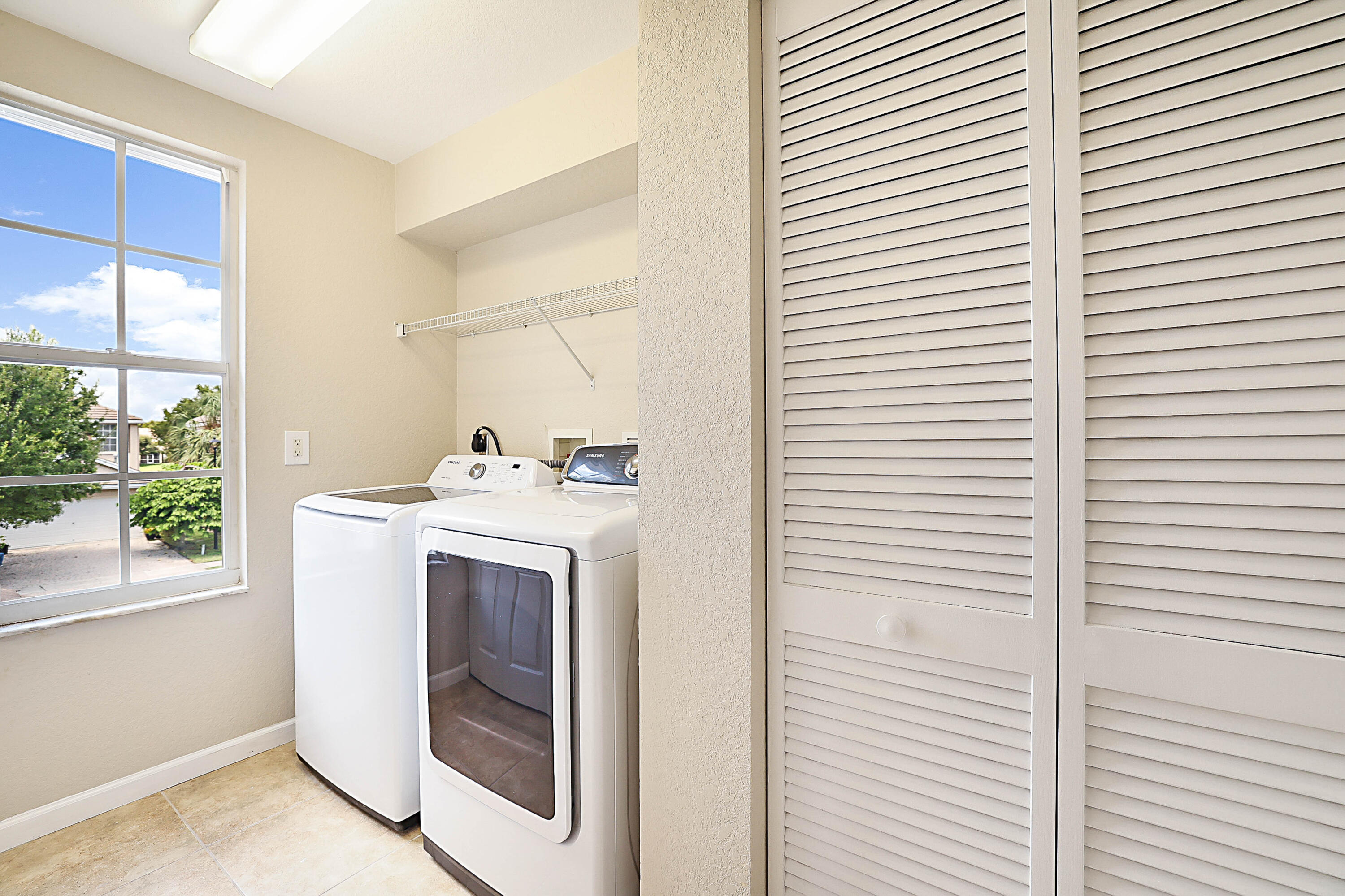 ANTHONY GROVES PH 1 - Residential Lease