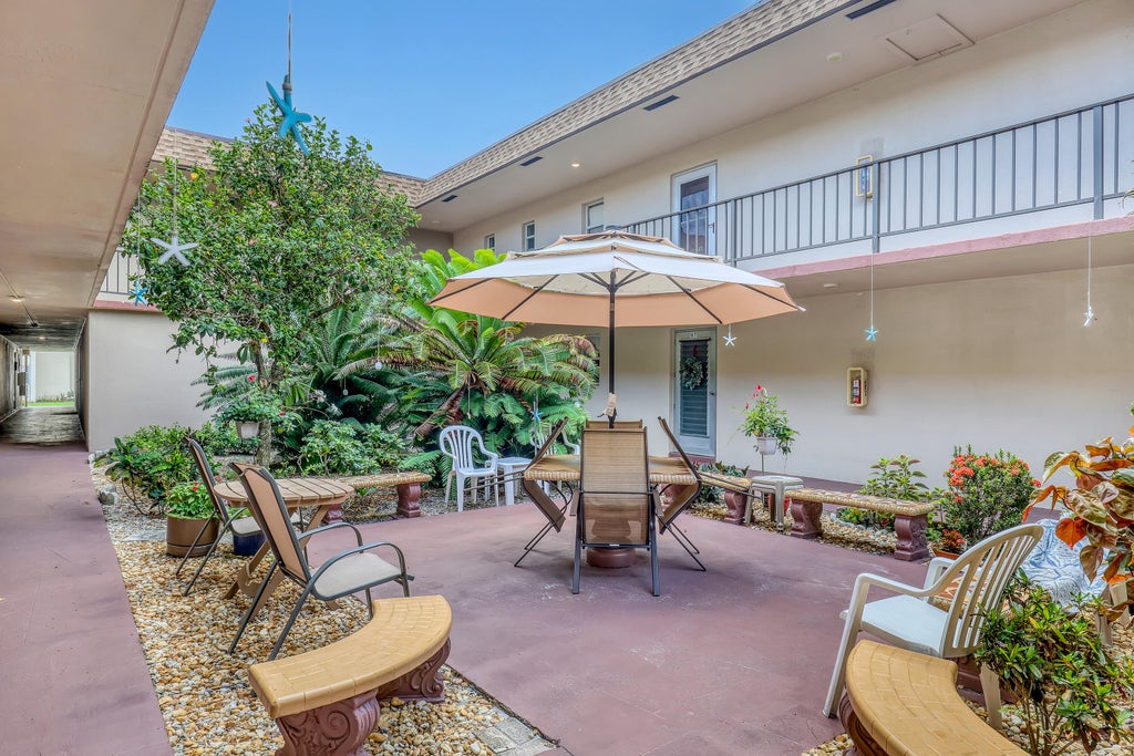 Photo of 504 Davis Road #96, Palm Springs, FL 33461 (MLS # B26055969)