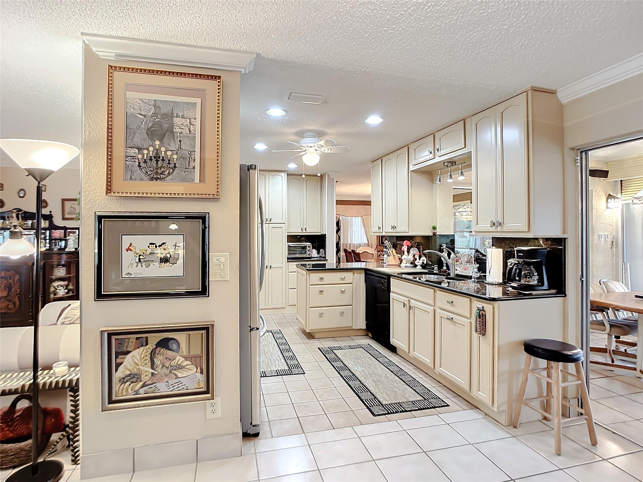 Lauderdale West Sec 4 88- - Residential