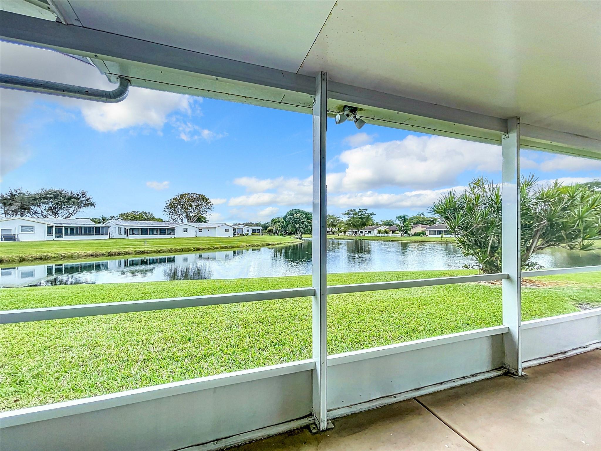 Lauderdale West Sec 4 88- - Residential