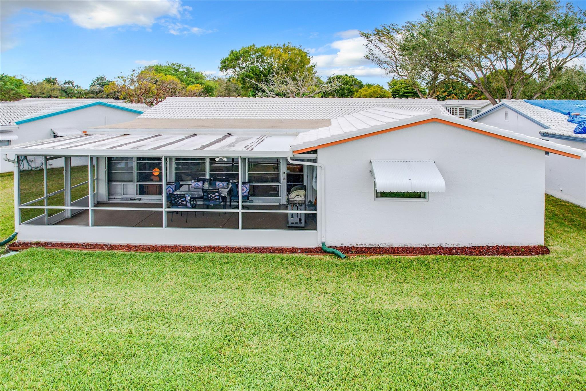 Lauderdale West Sec 4 88- - Residential