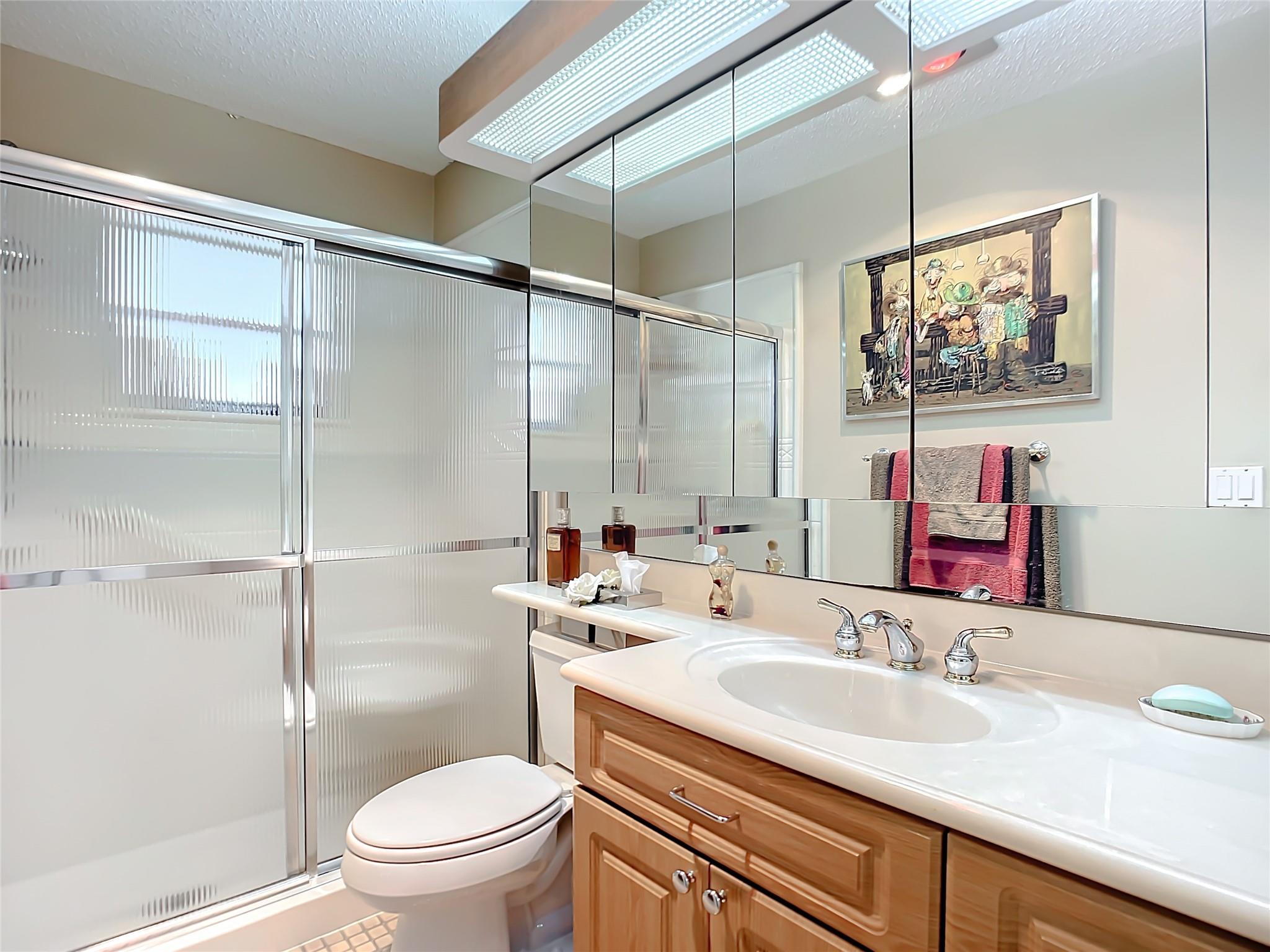 Lauderdale West Sec 4 88- - Residential