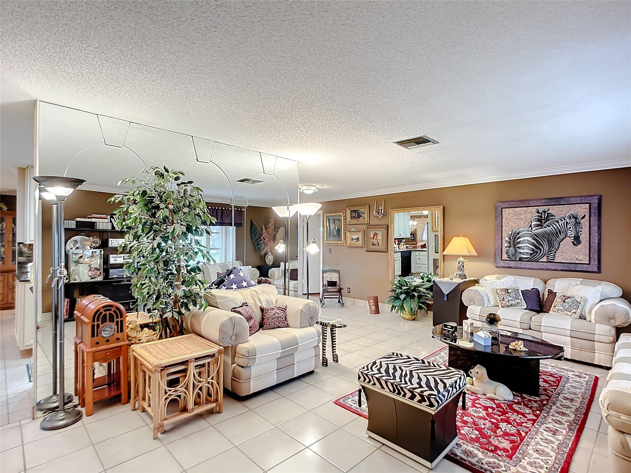 Lauderdale West Sec 4 88- - Residential