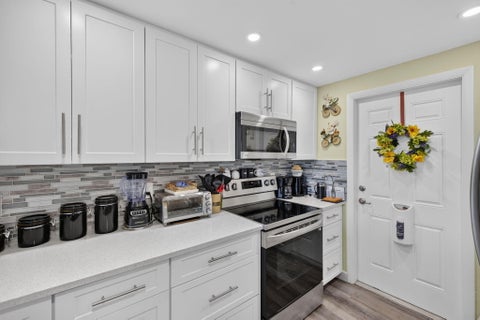 Tiny photo for 3100 NE 48TH Court #409, Lighthouse Point, FL 33064 (MLS # B26071356)
