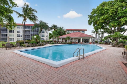 Tiny photo for 3100 NE 48TH Court #409, Lighthouse Point, FL 33064 (MLS # B26071356)