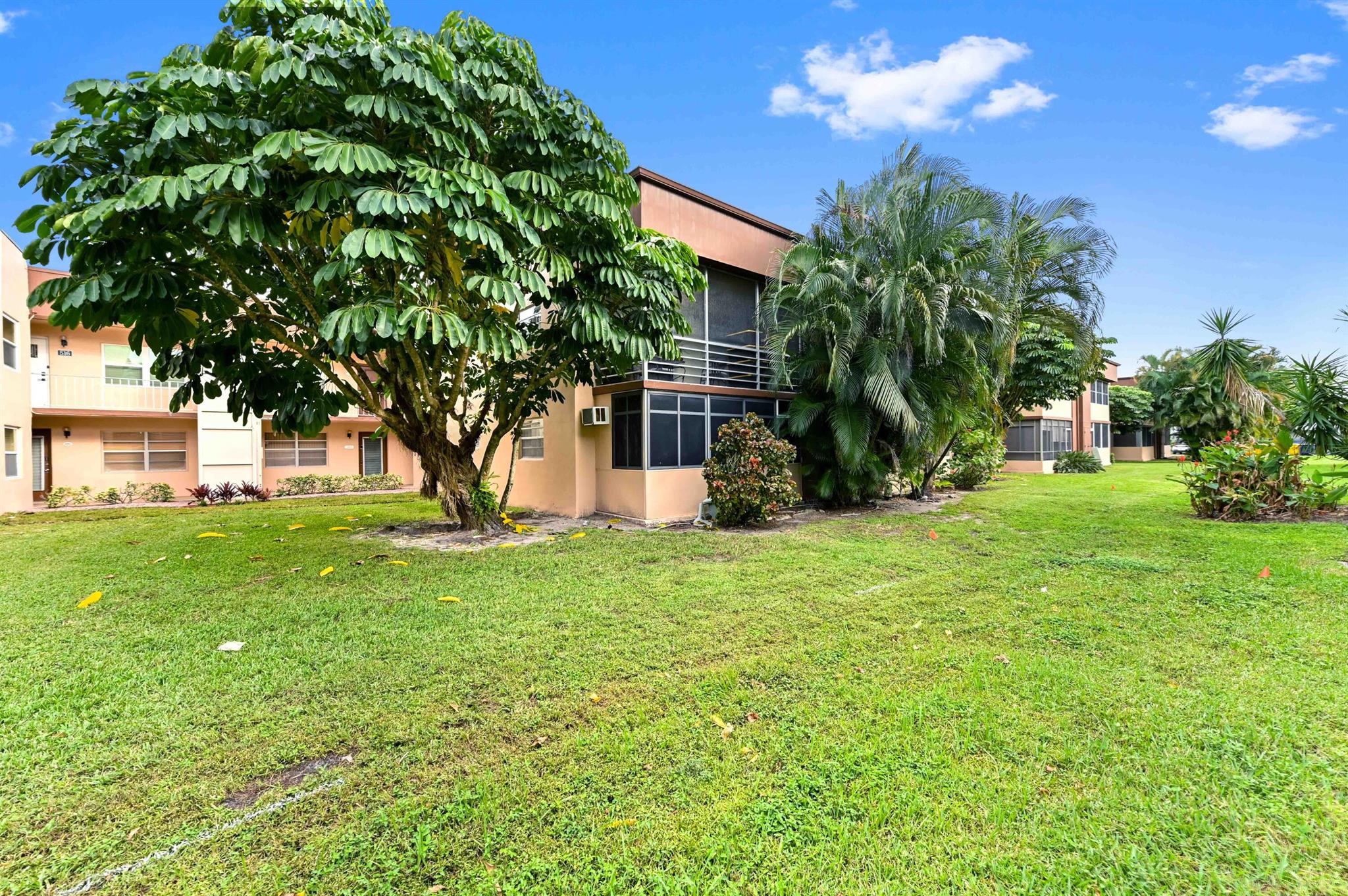 KINGS POINT - Residential