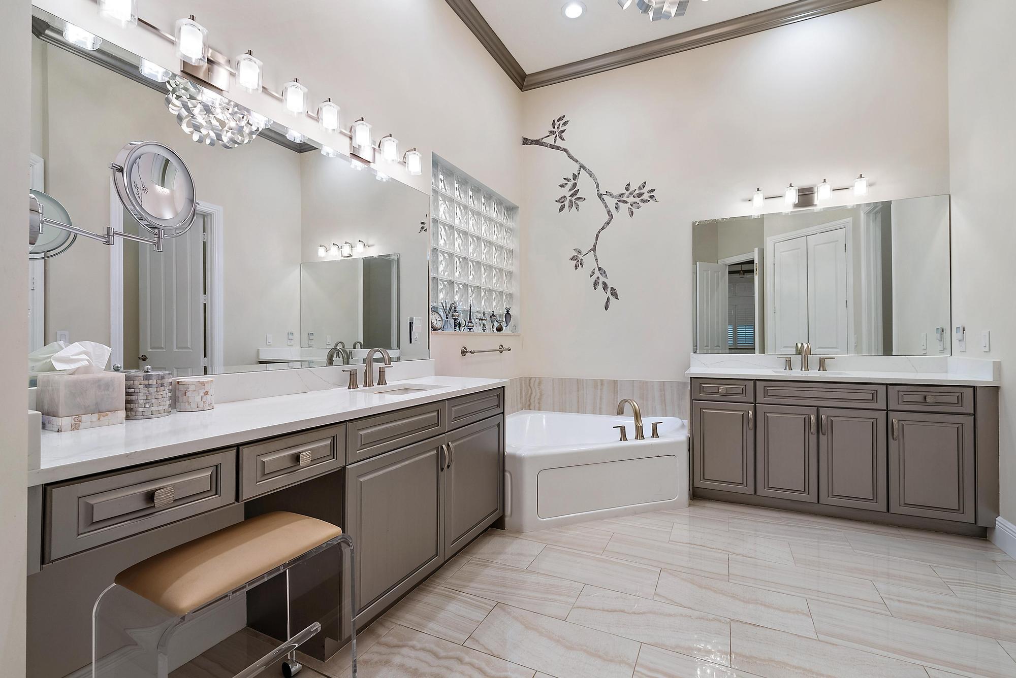 IBIS GOLF AND COUNTRY CLU - Residential