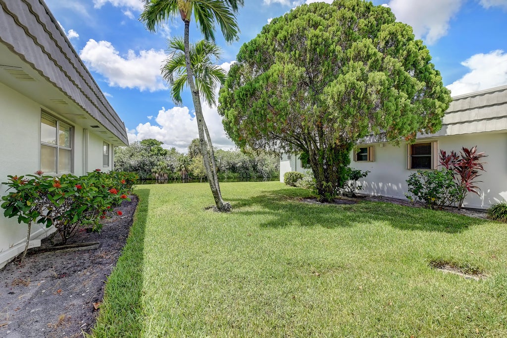 Photo of 127 Valencia F #127, Delray Beach, FL 33446 (MLS # R11021153)