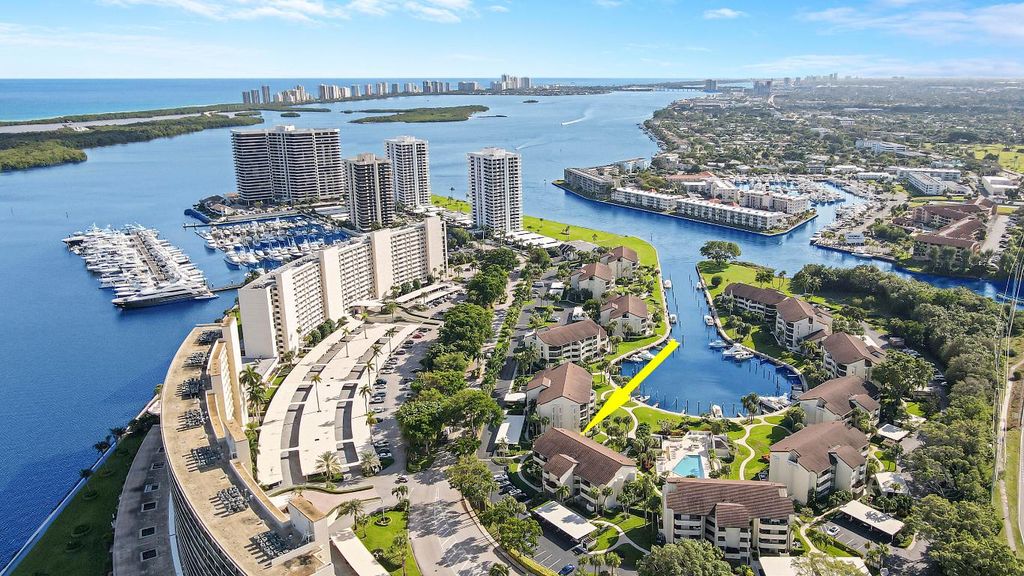 Photo of 1149 E Marine Way #G3l, North Palm Beach, FL 33408 (MLS # R10937522)