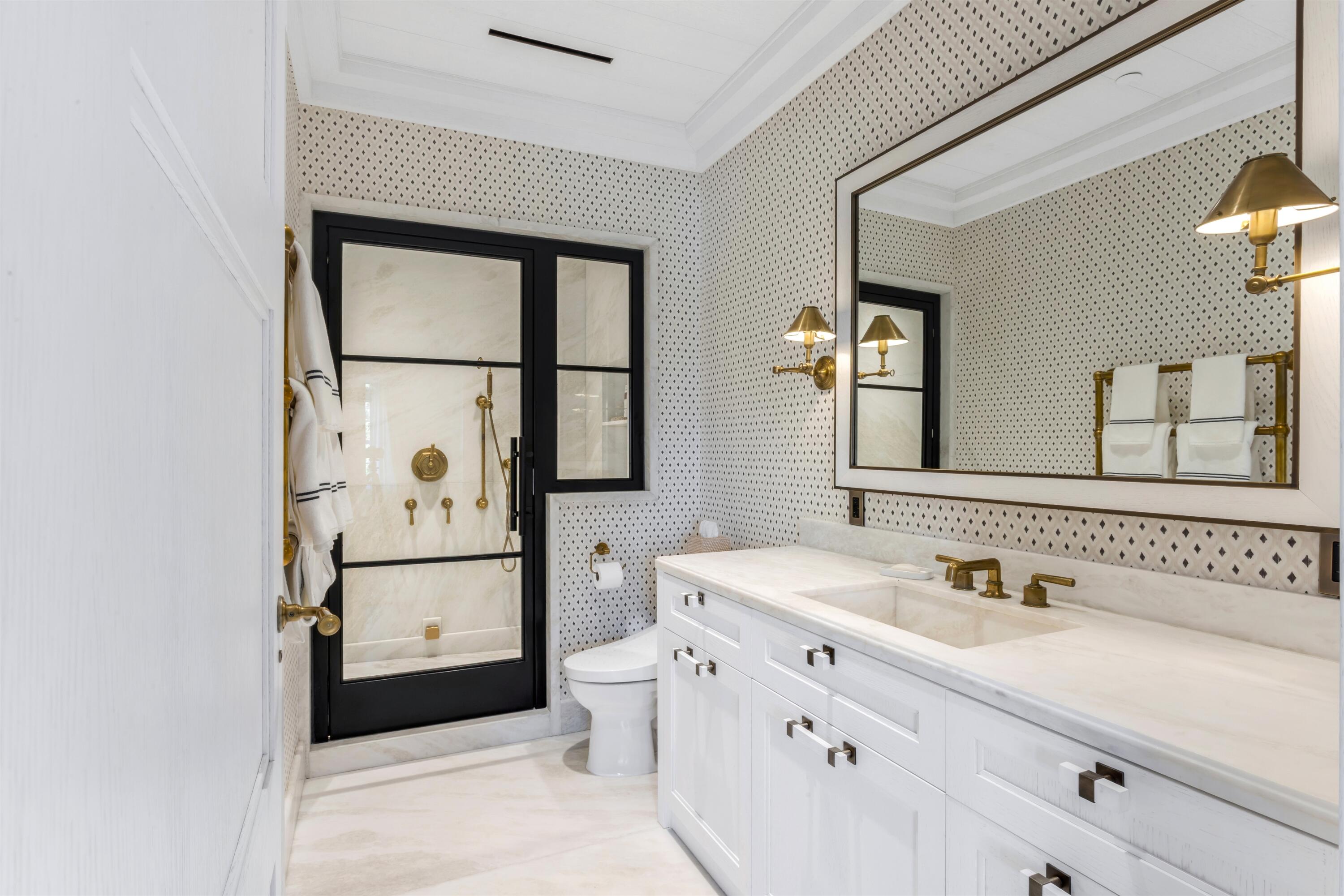 PHIPPS PLAZA - Residential