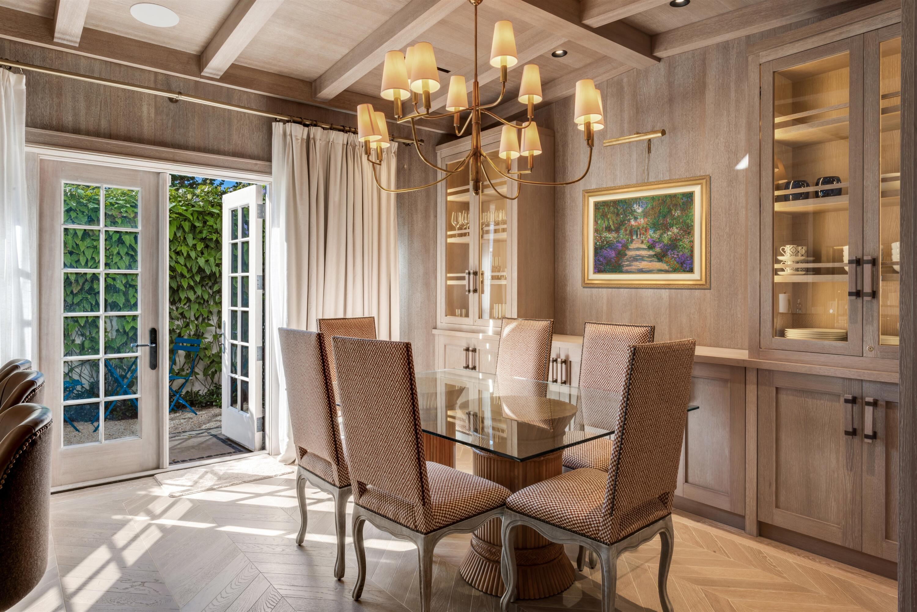 PHIPPS PLAZA - Residential