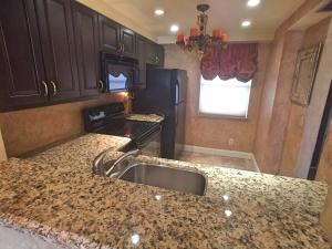 Sunrise Lakes 176 Condo - Residential