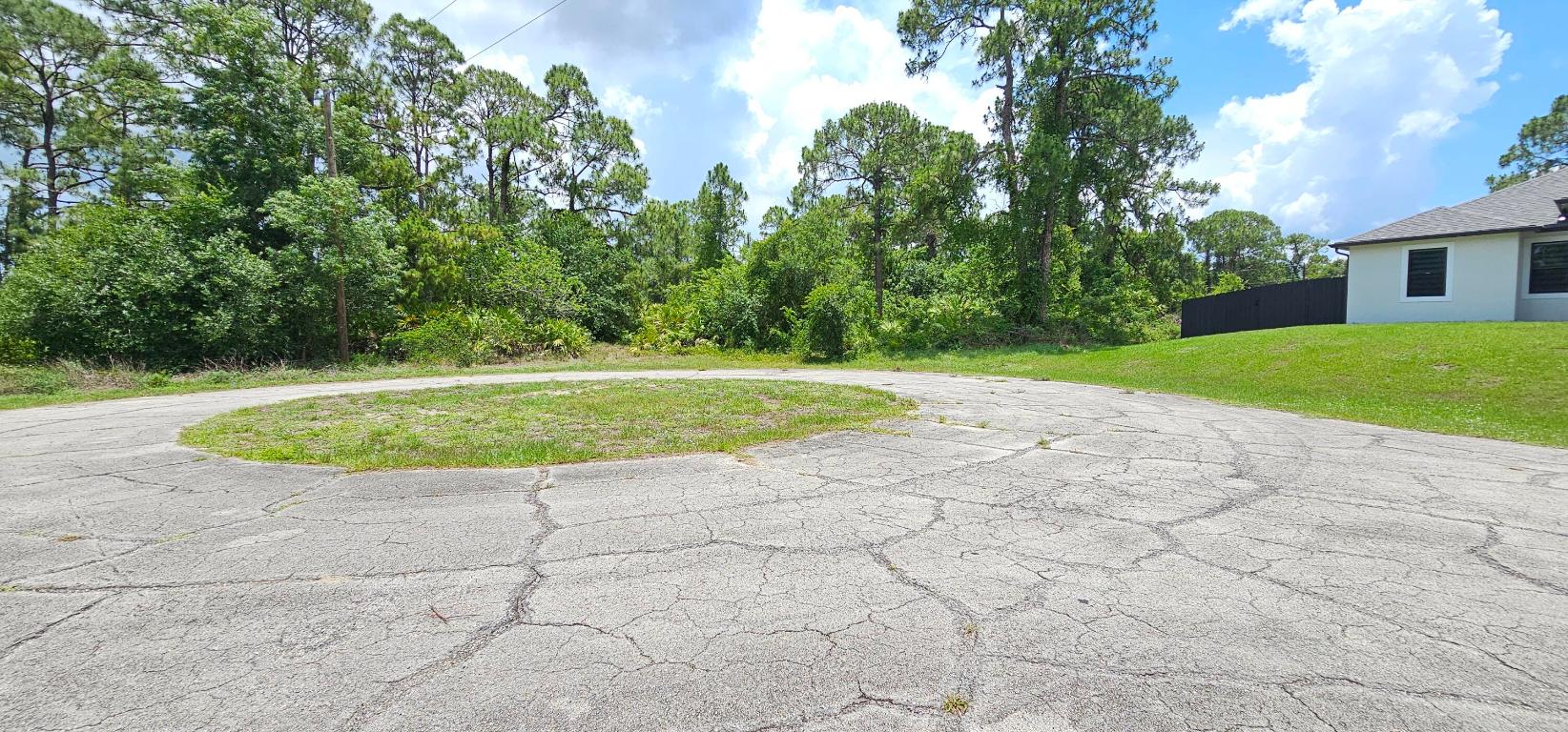 PT LABELLE UNIT 3 - Land