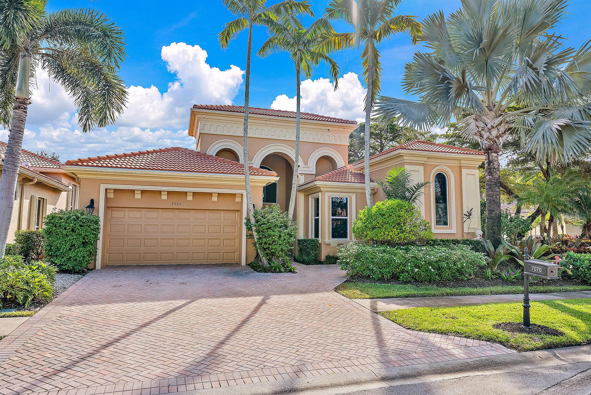 IBIS GOLF AND COUNTRY CLUB - Tradition Cove - Residential