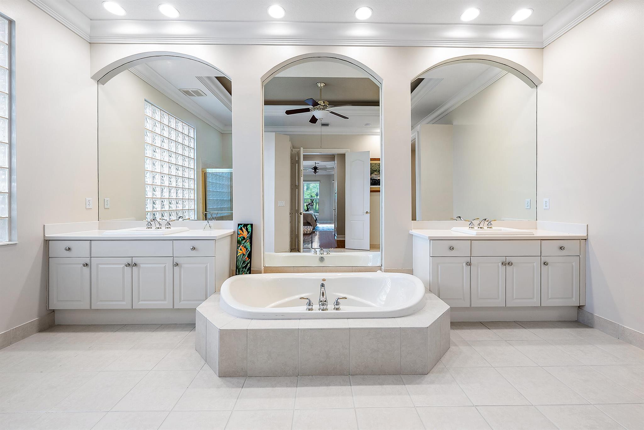 IBIS GOLF AND COUNTRY CLUB - Tradition Cove - Residential