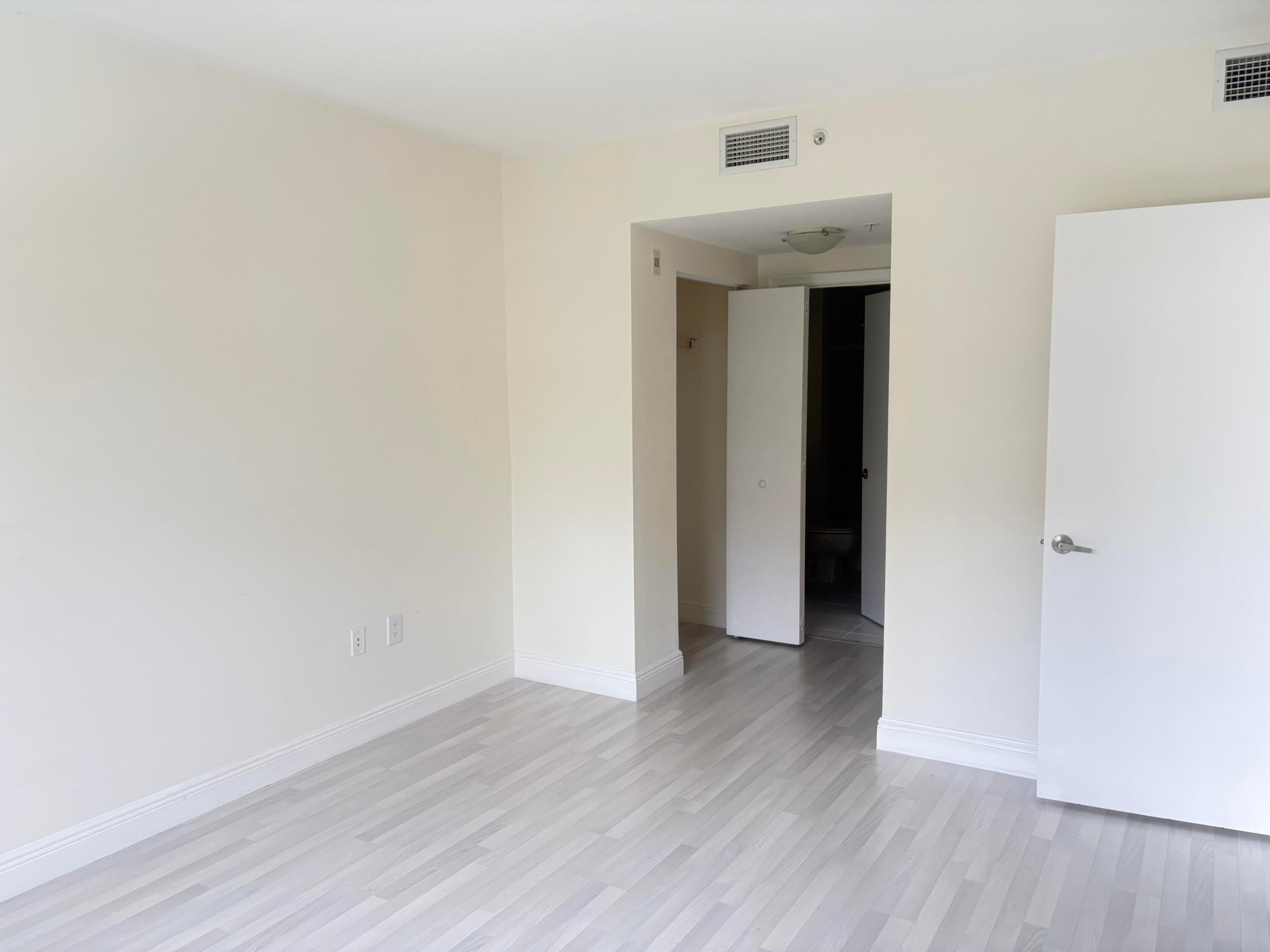 2775 NE 187th Street 325