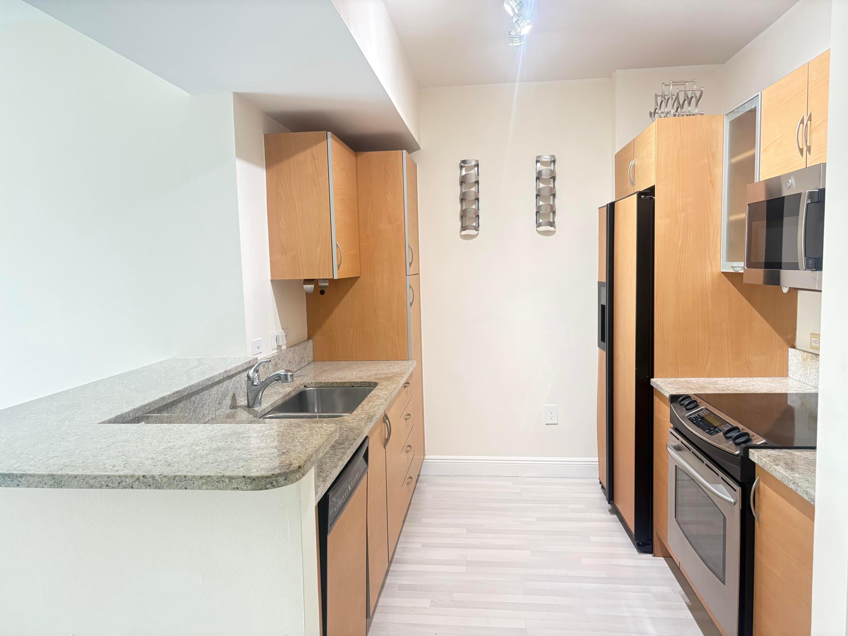 2775 NE 187th Street 325