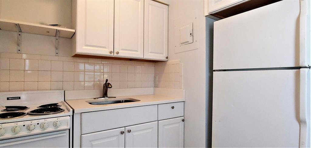 PALM BEACH SHORES - Residential Lease