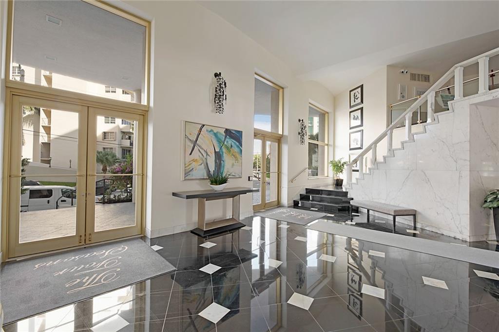 The Four Seasons Condo - Residential Lease