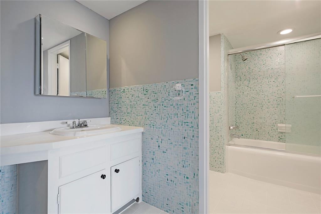 The Four Seasons Condo - Residential Lease