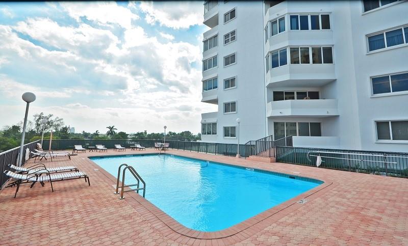 The Four Seasons Condo - Residential Lease