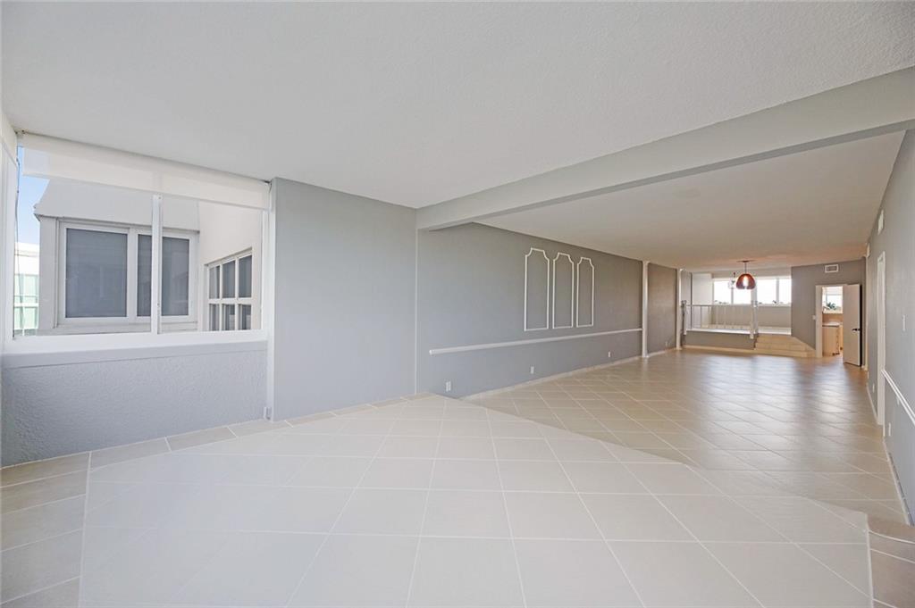 The Four Seasons Condo - Residential Lease