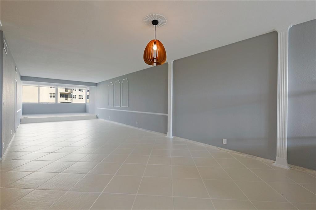 The Four Seasons Condo - Residential Lease