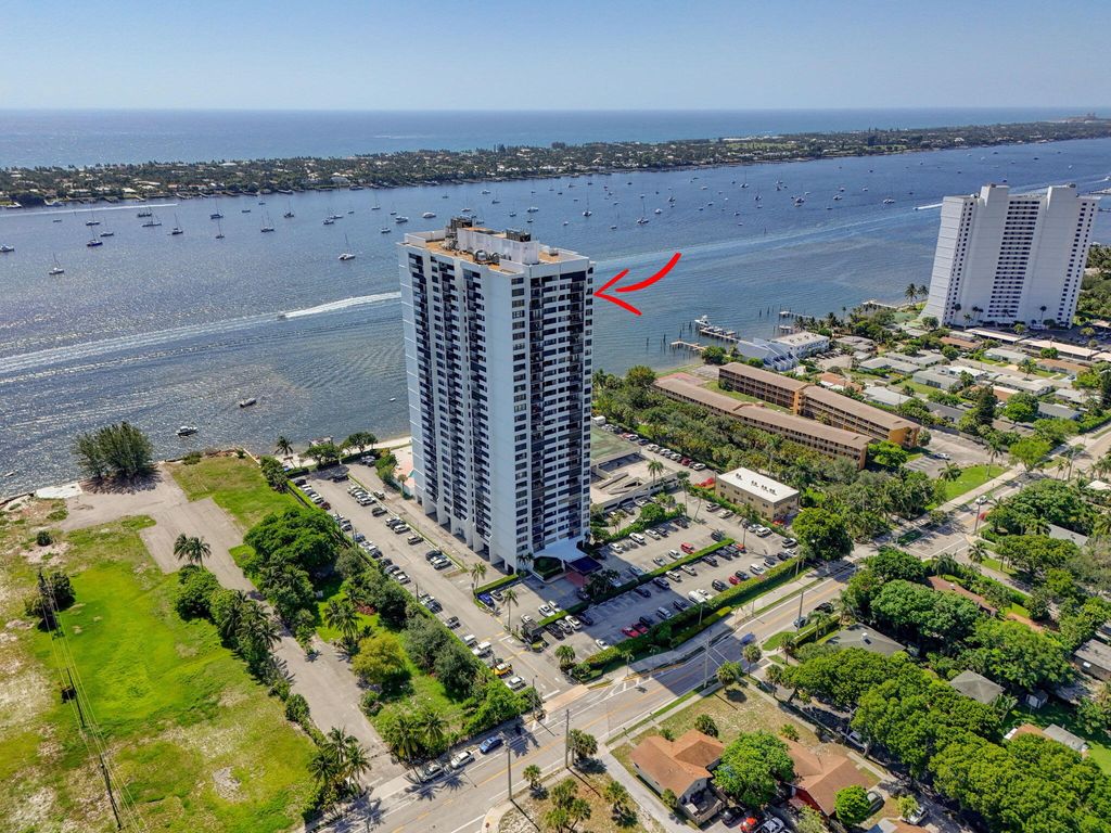 Photo of 5600 N Flagler Drive #2703, West Palm Beach, FL 33407 (MLS # R11162149)