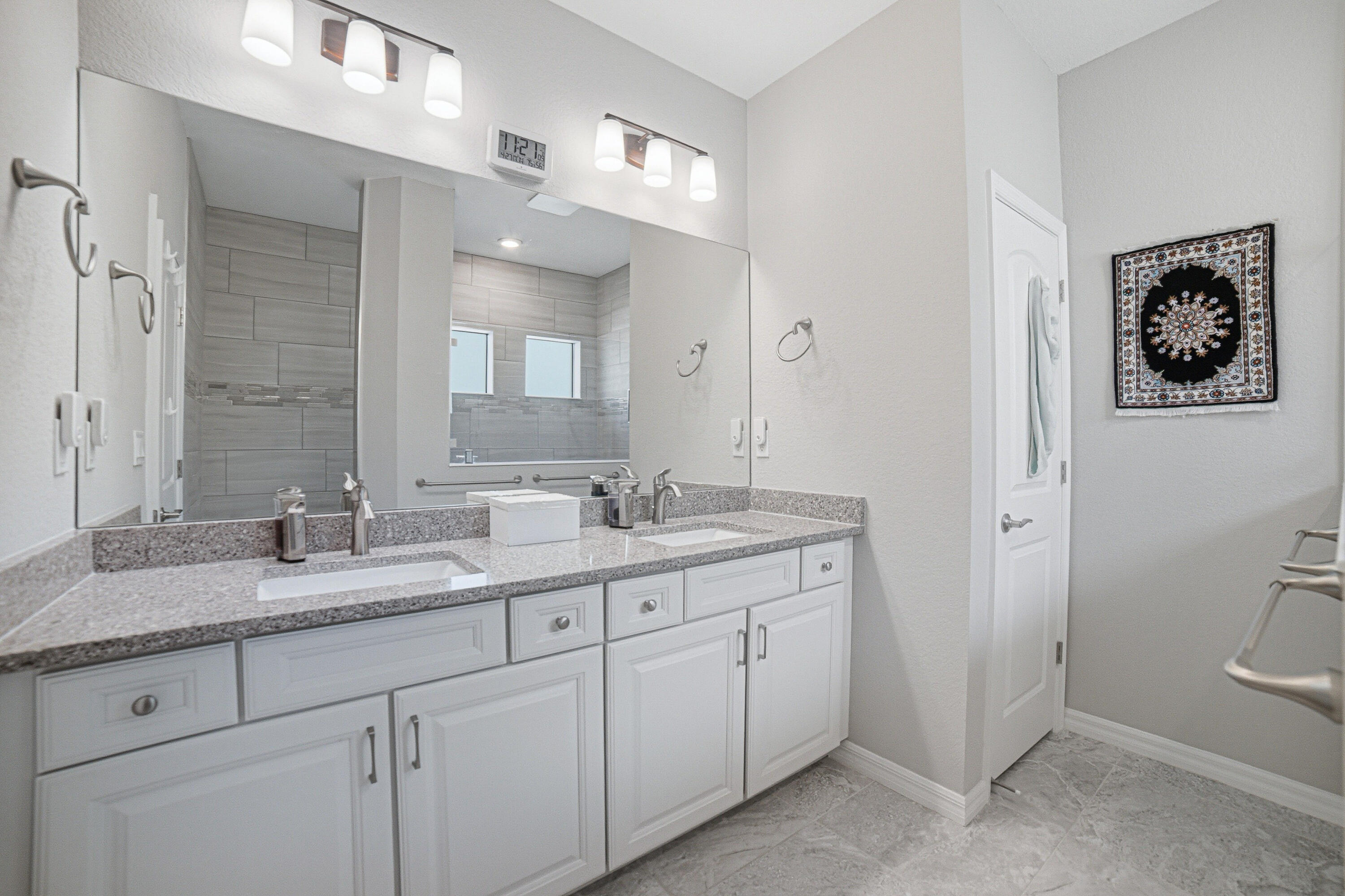 OAK TREE PROPERTY REDEVELOPMENT - Residential