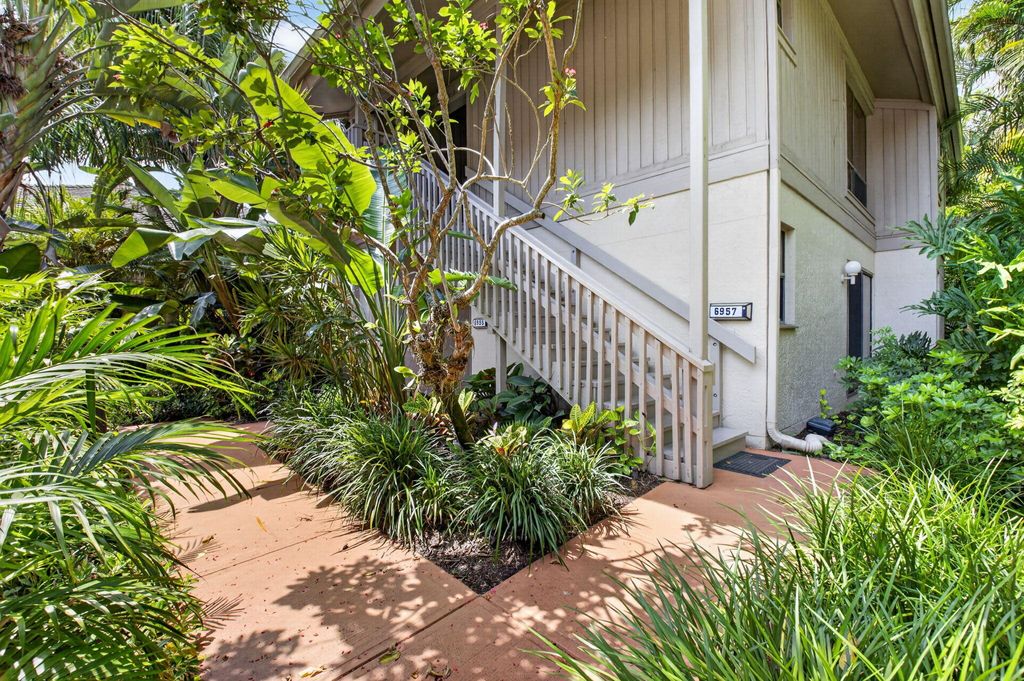 Photo of 6957 Rain Forest Drive #E 4 U, Boca Raton, FL 33434 (MLS # B26057141)