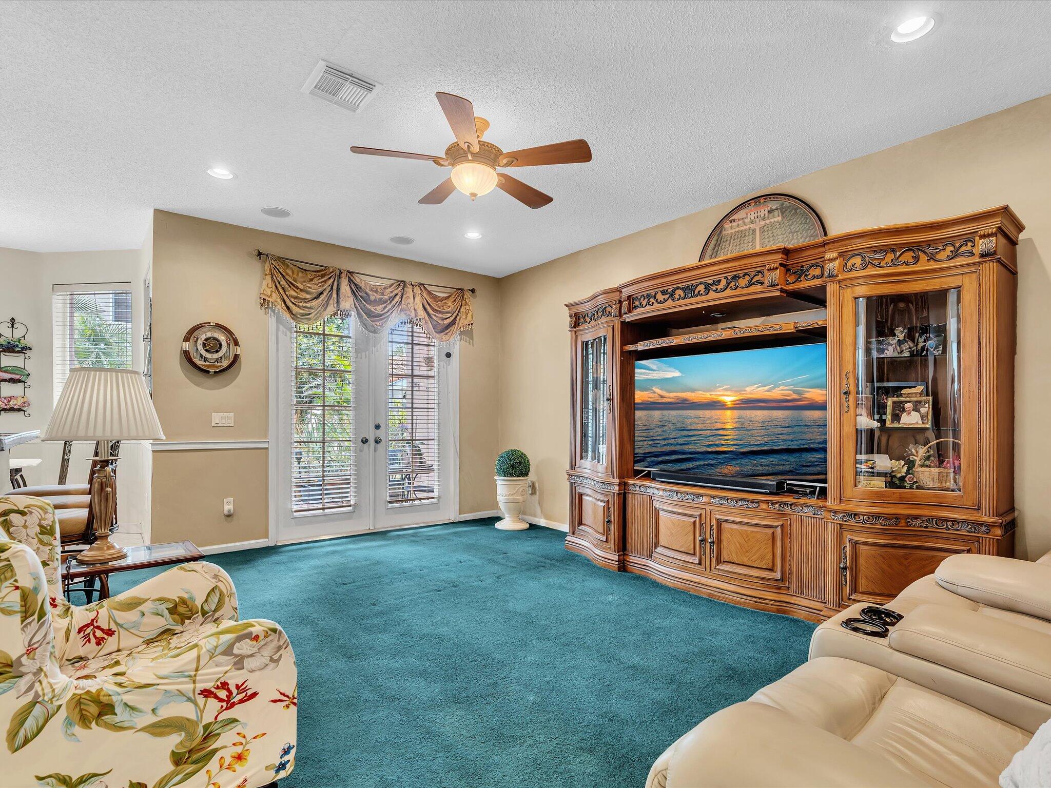 SILVER LAKES AT PEMBROKE PINES - Residential