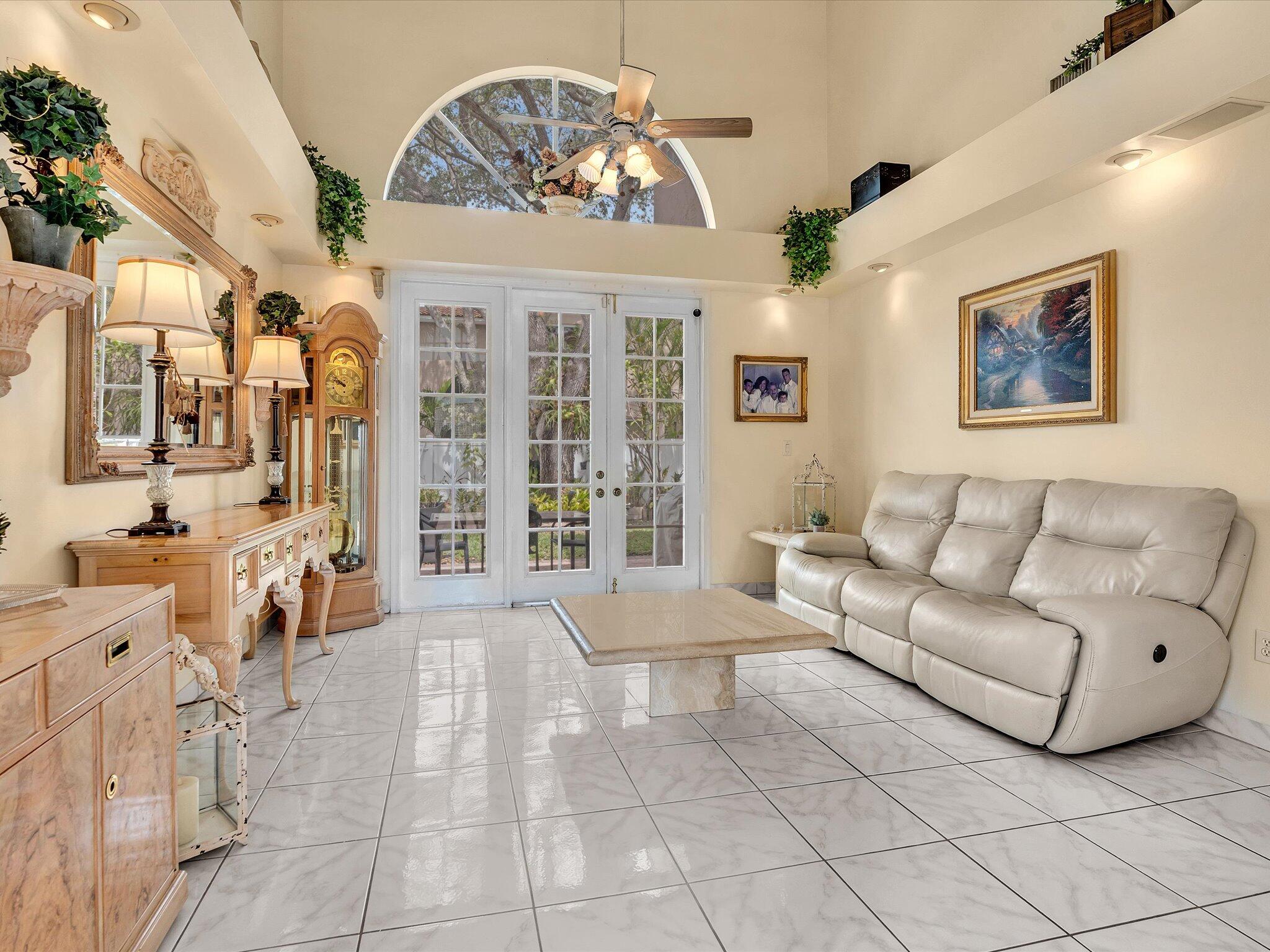 17923 SW 2nd Street, Pembroke Pines, FL, 33029/$749,999 3 17923 SW 2nd Street