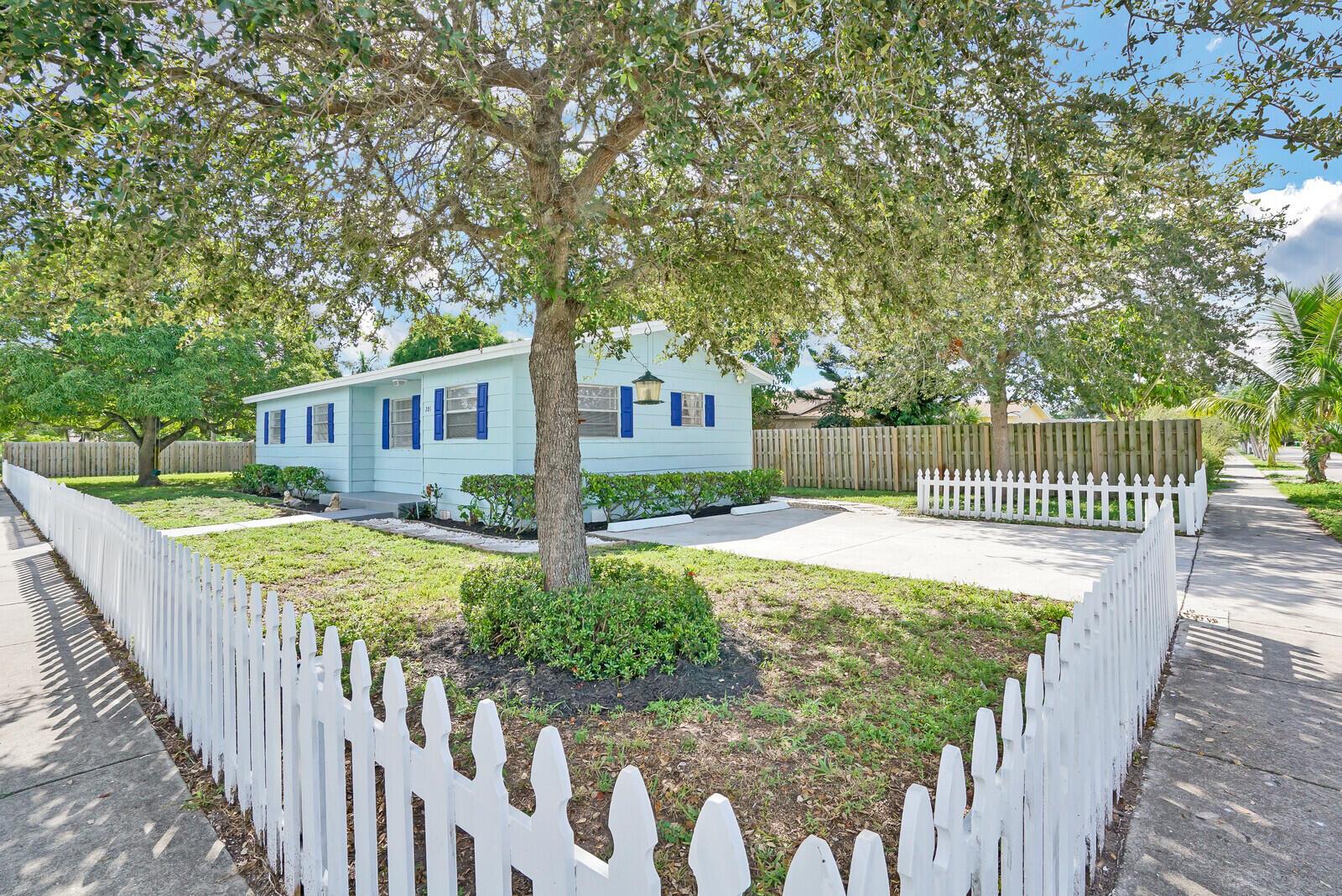 201 SW 11th Avenue