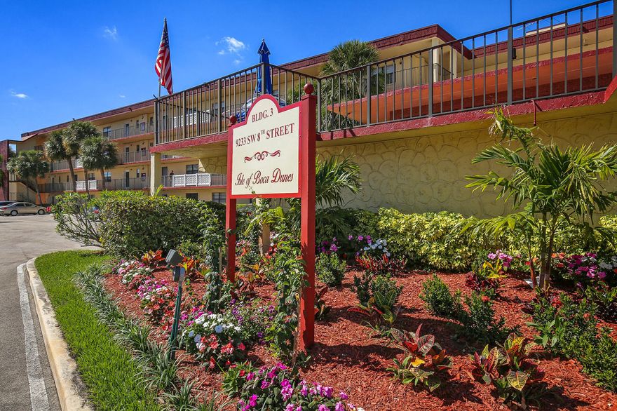 Desirable 1st floor, updated apartment with pretty views of tennis, garden & golf course in the distance. Stone look tile floors throughout. Remodeled kitchen(2018) has white shaker style cabinets, white appliances (2013) including smooth top stove & built-in microwave + gorgeous granite counters w/extra workspace. Comfortable Master suite has 2 large closets (1walk-in),an exquisitely remodeled bathroom w/white shaker style vanity & double sinks, beautifully tiled shower and floors + seamless shower enclosure. AC installed 2014. Full size front loader washer & dryer on glass enclosed, tiled porch. Association states 55+, minimum credit score 675 & no pets except for 1 domestic cat.Condo fee includes: building insurance,water,pest control,cable,pool,tennis,roof,landscaping + exterior