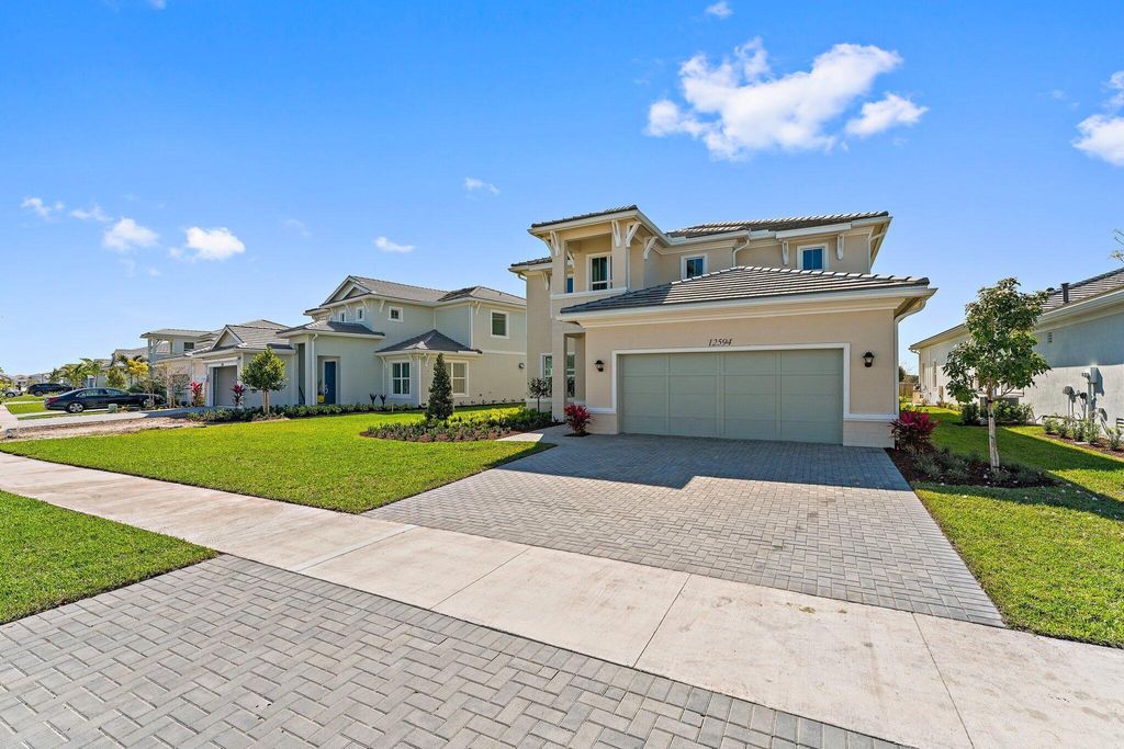 Photo of 12594 Nautilus Circle, Palm Beach Gardens, FL 33412 (MLS # R10969561)